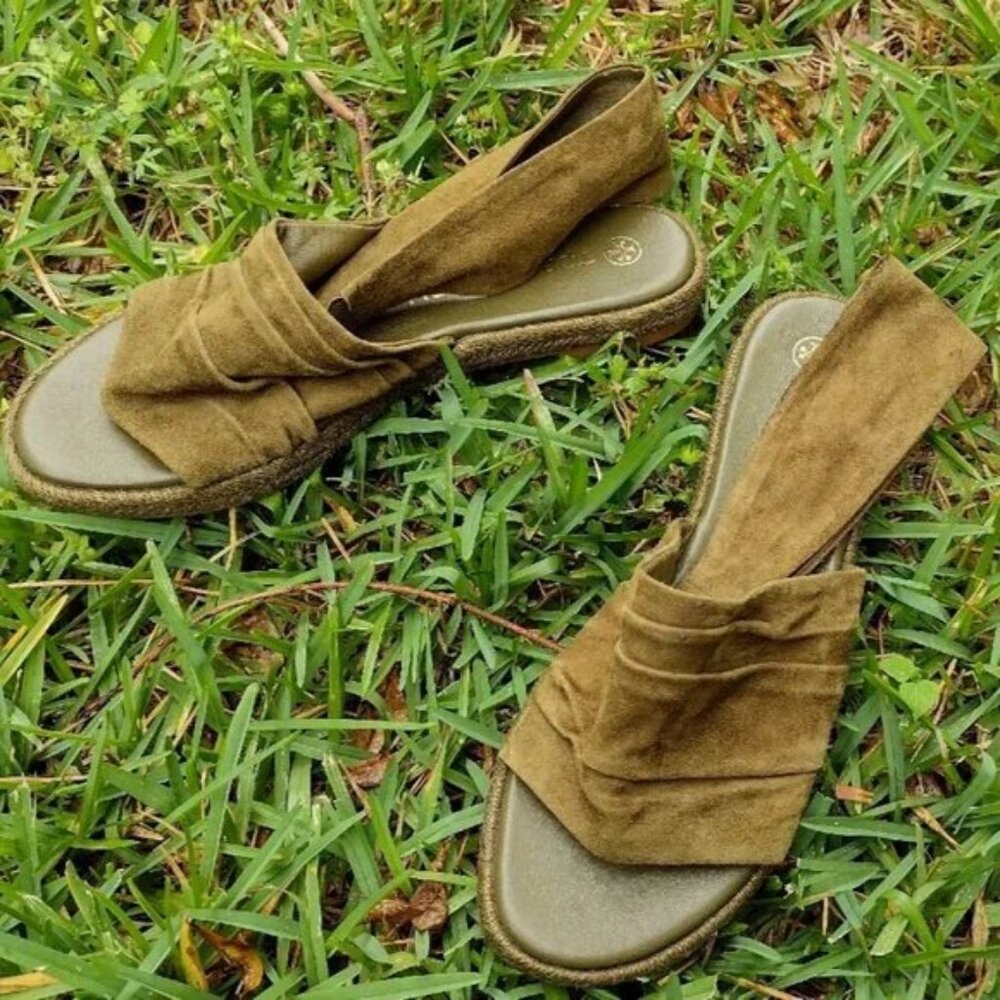 Tory Burch Suede Slingback Sandals Green NWOT - Picture 3 of 12